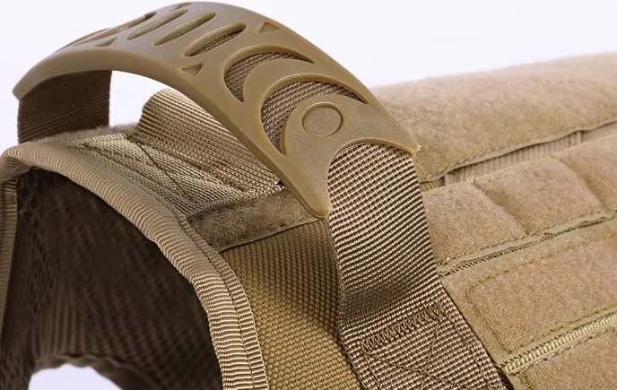 Arnés táctico + bordado y 1 parche