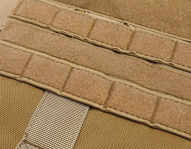 Arnés táctico + bordado y 1 parche